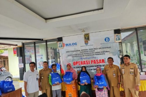 Operasi Pasar, Pemkab Cilacap Jual 8.000 Paket Sembako dengan Harga Murah