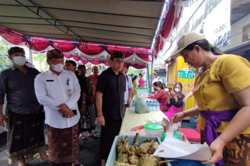 Pemkot Denpasar Gelar Operasi Pasar di Dua Lokasi Untuk Kendalikan Inflasi dan Stabilkan Harga